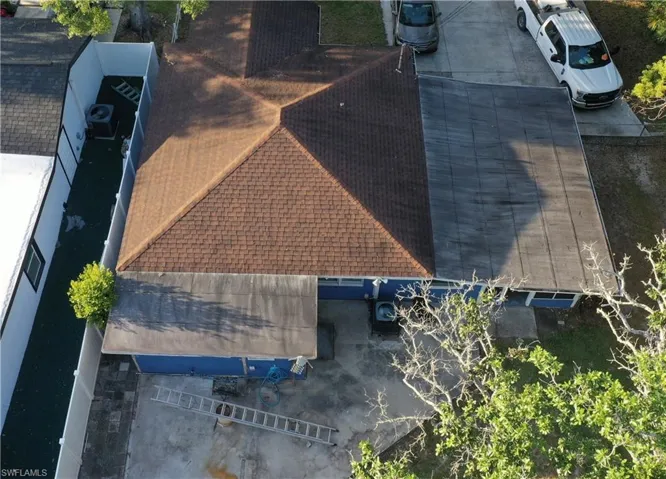 Roof recently inspected with 20+ years of life!