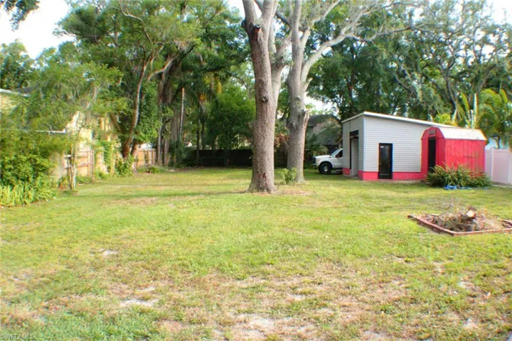 1608 W Knollwood  ST, Tampa, FL 33604