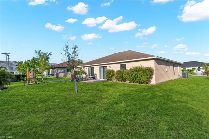 4623 Sw 7th Pl, Cape Coral, Florida 33914