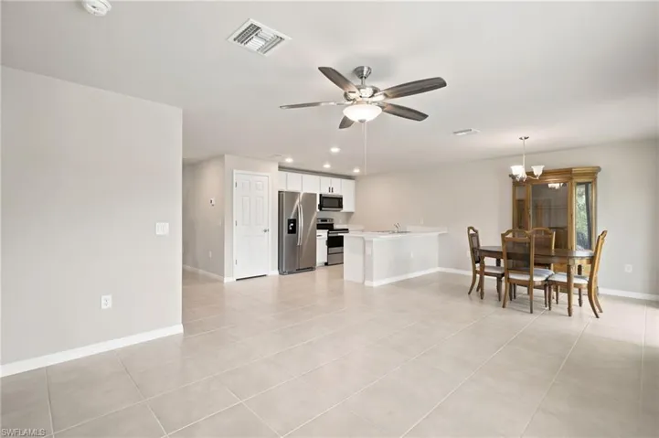 3166 Estancia Ln, Cape Coral, Florida 33909