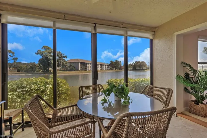169  Fox Glen  DR, Naples, FL 34104