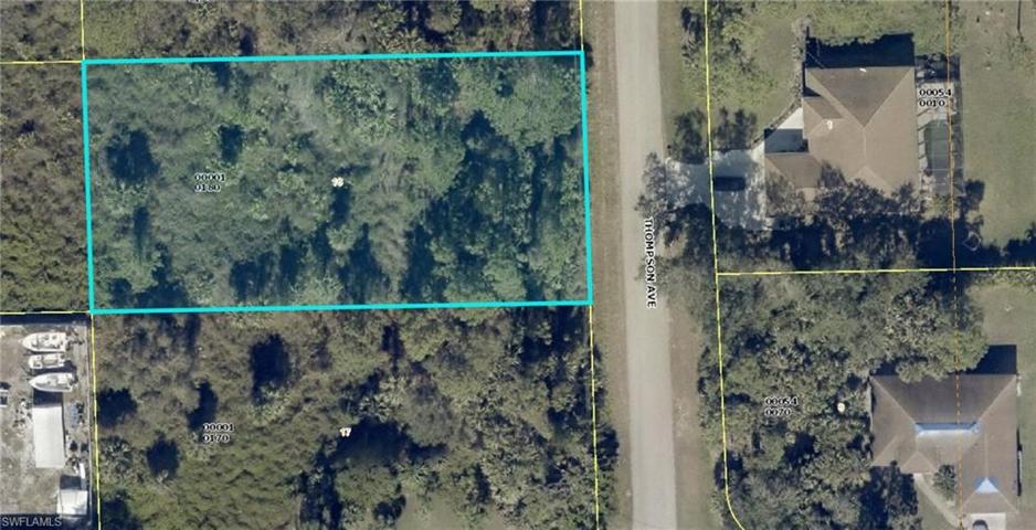 811 Thompson AVE, LEHIGH ACRES FL 33972