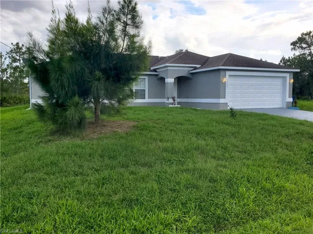 3009 44th St W, Lehigh Acres, Florida 33971
