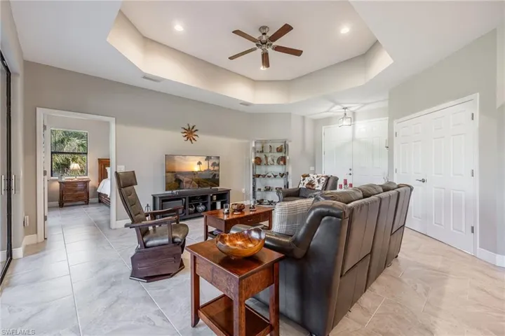 711 Henry Ave, Lehigh Acres Fl 33972