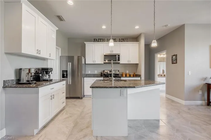 711 Henry Ave, Lehigh Acres Fl 33972