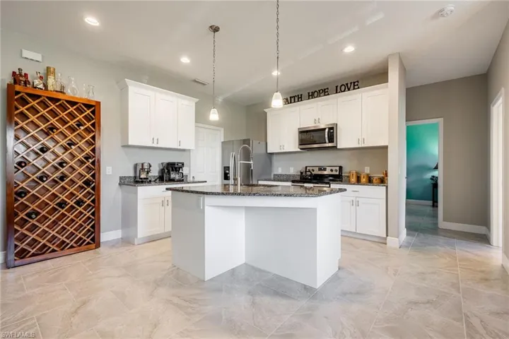 711 Henry Ave, Lehigh Acres Fl 33972