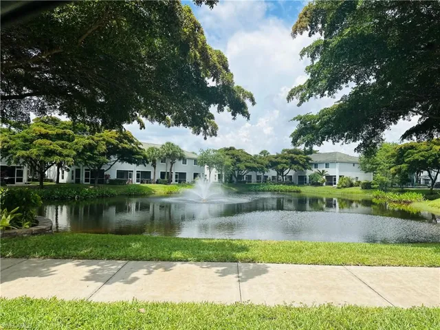 10091 Pacific Pines Ave, Fort Myers, Florida 33966
