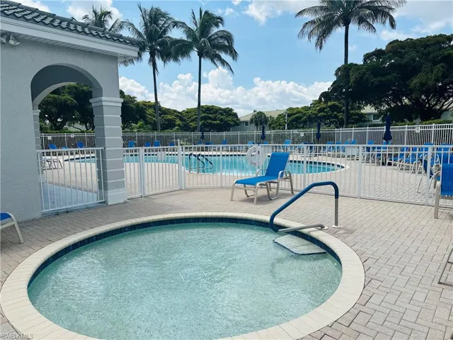 10091 Pacific Pines Ave, Fort Myers, Florida 33966