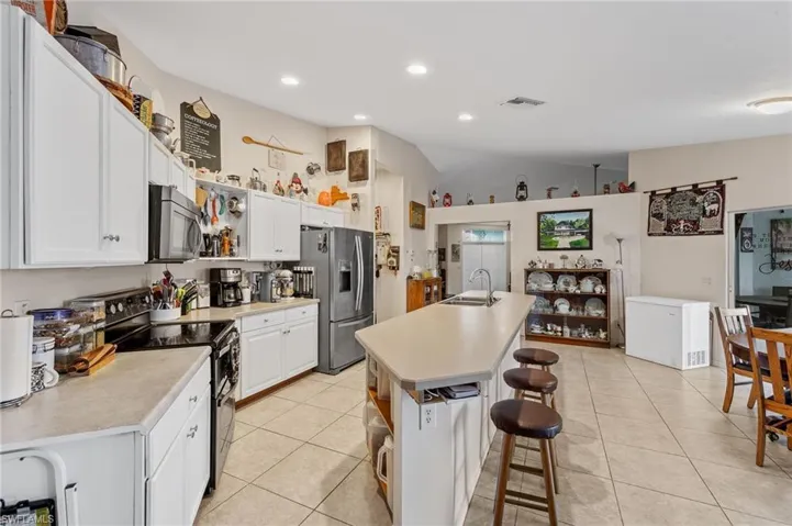 Kitchen and Island/Bar
