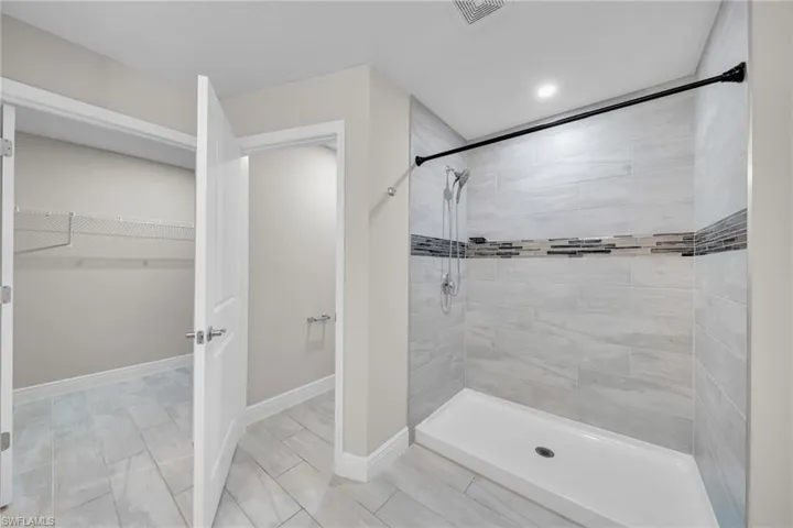4326 Ne 24th Pl, Cape Coral, Florida 33909