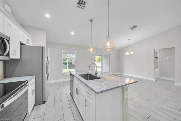 4326 Ne 24th Pl, Cape Coral, Florida 33909