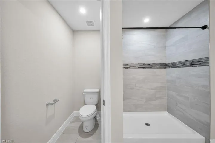 4326 Ne 24th Pl, Cape Coral, Florida 33909
