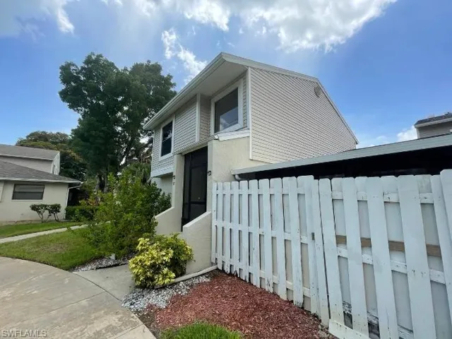 1422 Sw 50th St 67, Cape Coral, Florida 33914