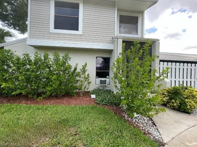 1422 Sw 50th St 67, Cape Coral, Florida 33914