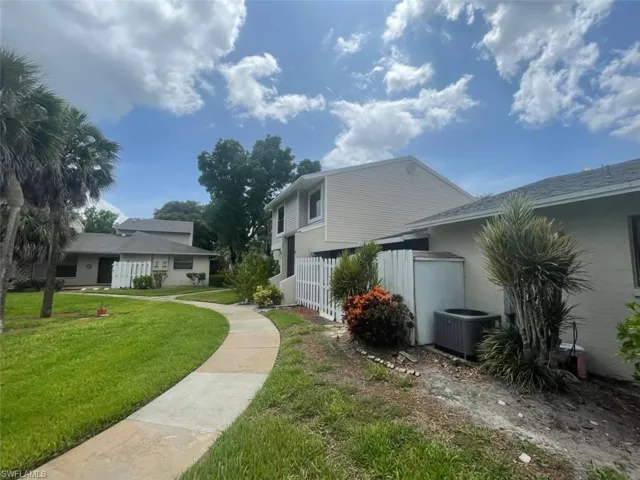 1422 Sw 50th St 67, Cape Coral, Florida 33914
