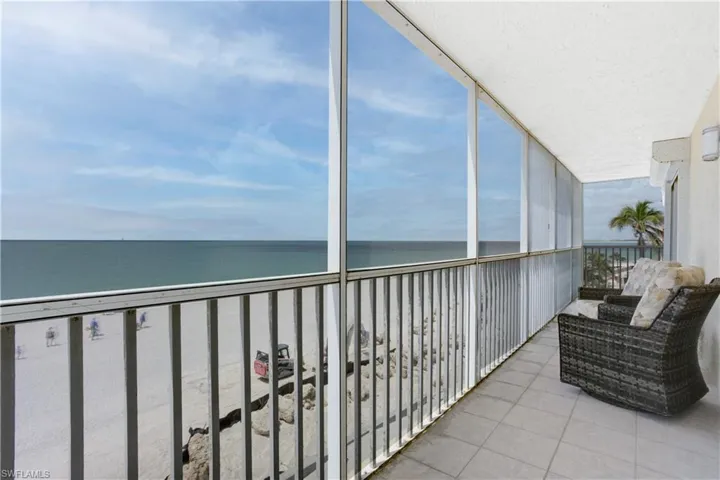 Direct Beach Views