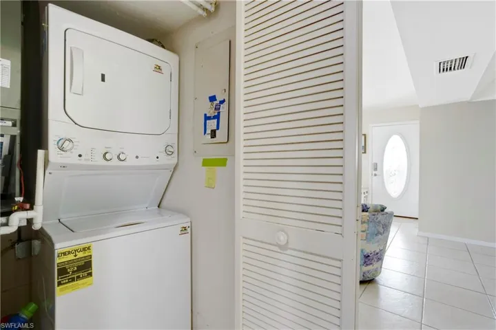 Newer large capacity washer/dryer.