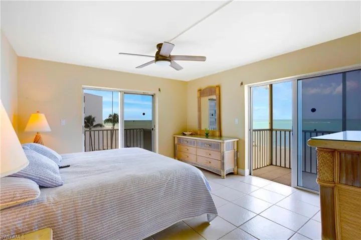 Primary Suite-stunning views!