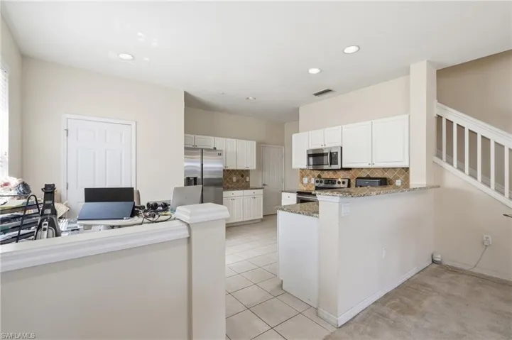 1148 Oxford Ln, Naples, Florida 34105