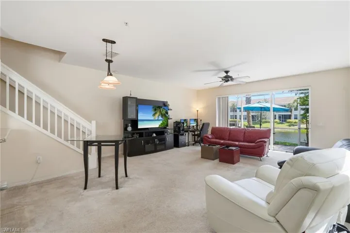 1148 Oxford Ln, Naples, Florida 34105