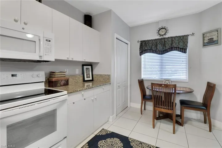 7823 Regal Heron Cir 105, Naples, Florida 34104