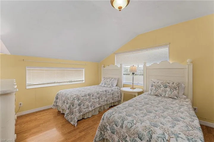 610  Donax  ST, Sanibel, FL 33957