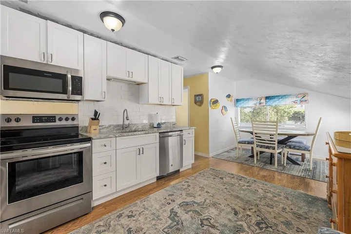 610  Donax  ST, Sanibel, FL 33957
