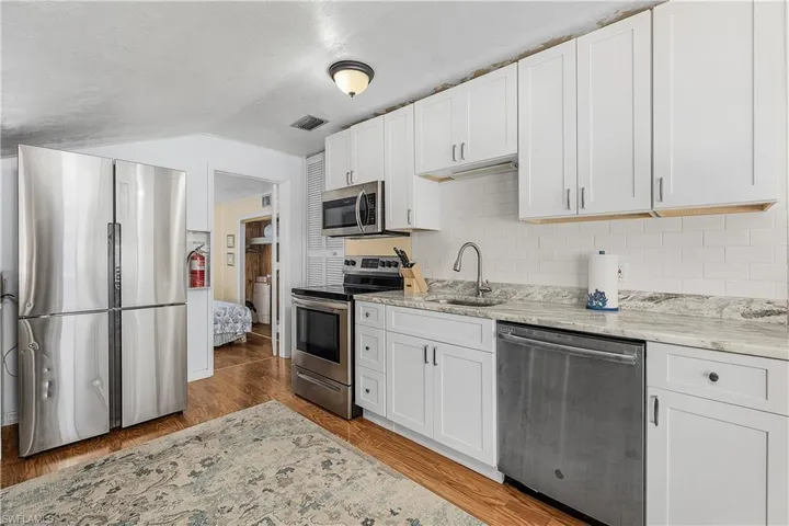 610  Donax  ST, Sanibel, FL 33957