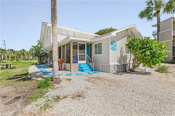 610  Donax  ST, Sanibel, FL 33957