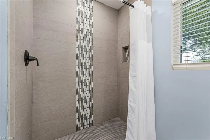 610  Donax  ST, Sanibel, FL 33957