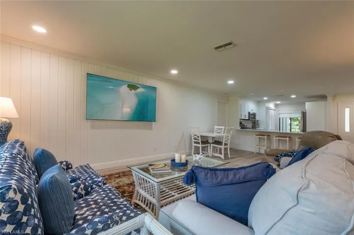203 Courtside Dr # B103, Naples, Florida 34105