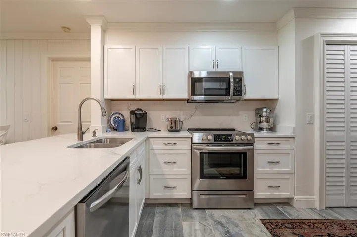 203 Courtside Dr # B103, Naples, Florida 34105