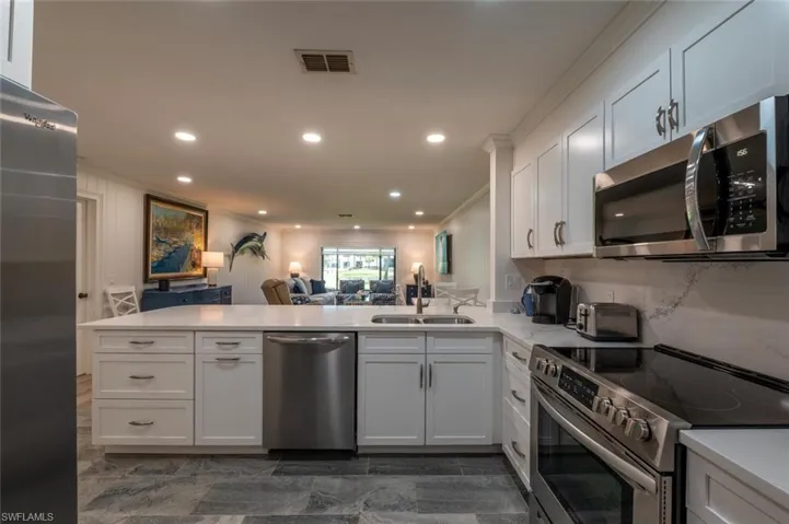 203 Courtside Dr # B103, Naples, Florida 34105
