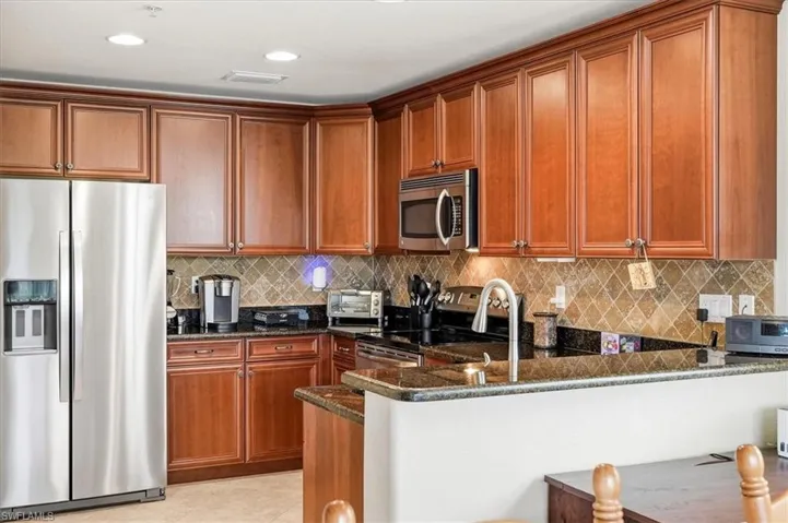 6622 Alden Woods Cir 101, Naples, Florida 34113