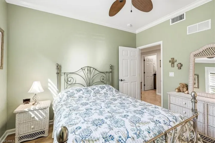 6622 Alden Woods Cir 101, Naples, Florida 34113