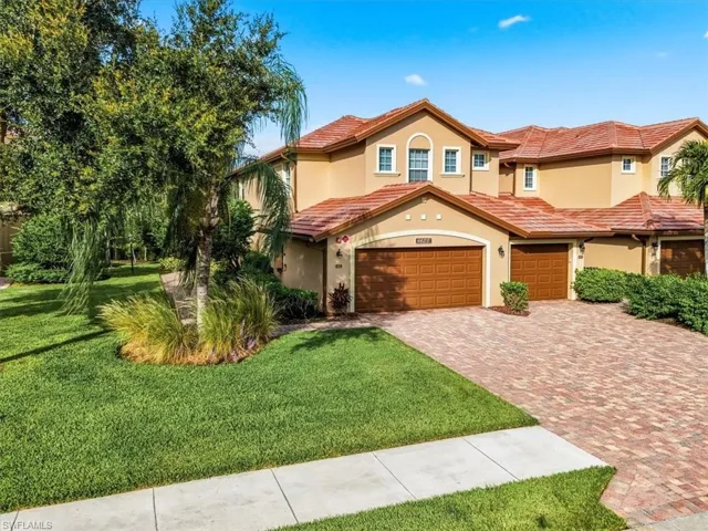 6622 Alden Woods Cir 101, Naples, Florida 34113