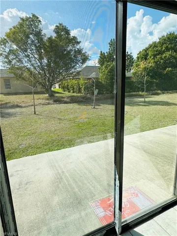 View of grassy yard