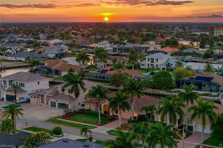 1036 Admiralty Ct, Marco Island, Florida 34145