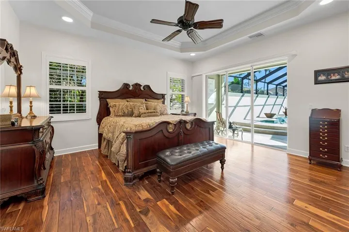 15949  Paseo  LN, Naples, FL 34110