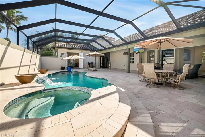 15949  Paseo  LN, Naples, FL 34110