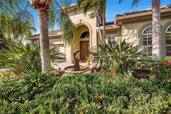 15949  Paseo  LN, Naples, FL 34110