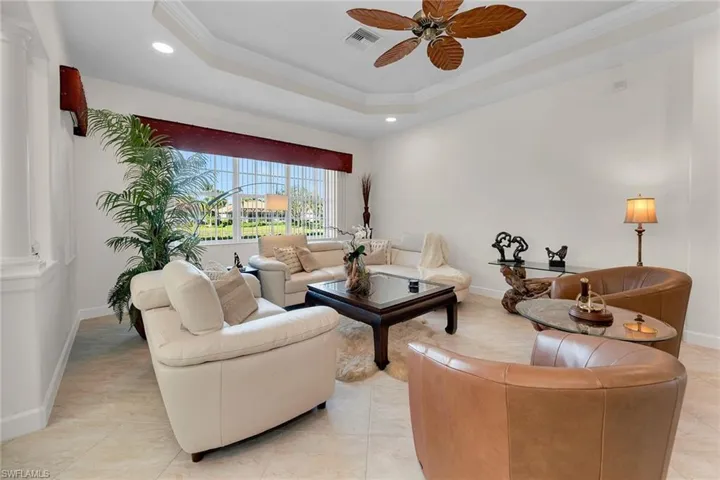 15949  Paseo  LN, Naples, FL 34110