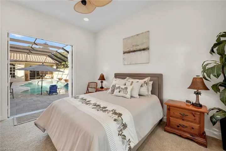 15949  Paseo  LN, Naples, FL 34110