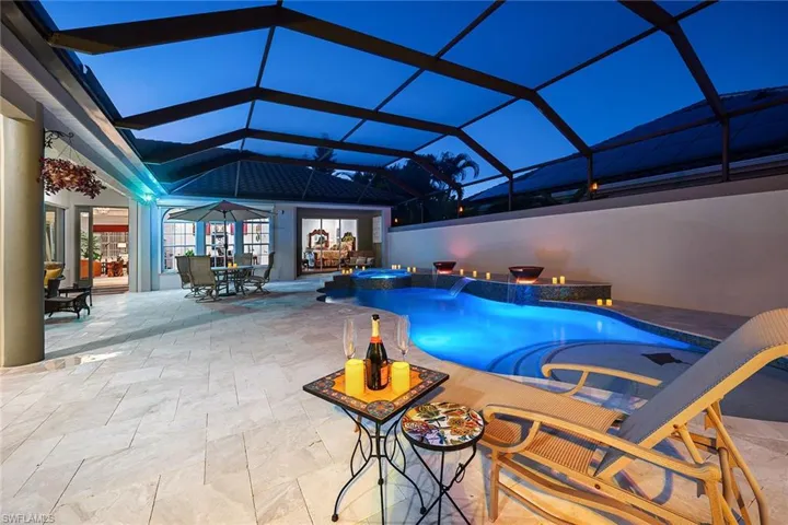 15949  Paseo  LN, Naples, FL 34110
