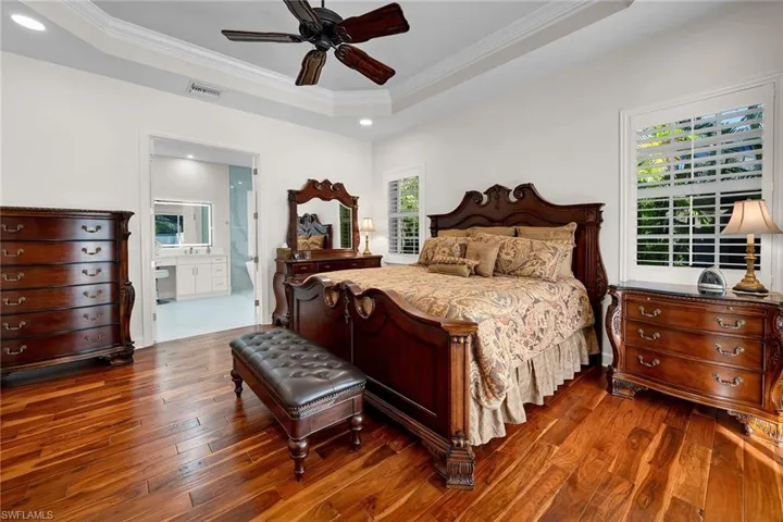 15949  Paseo  LN, Naples, FL 34110