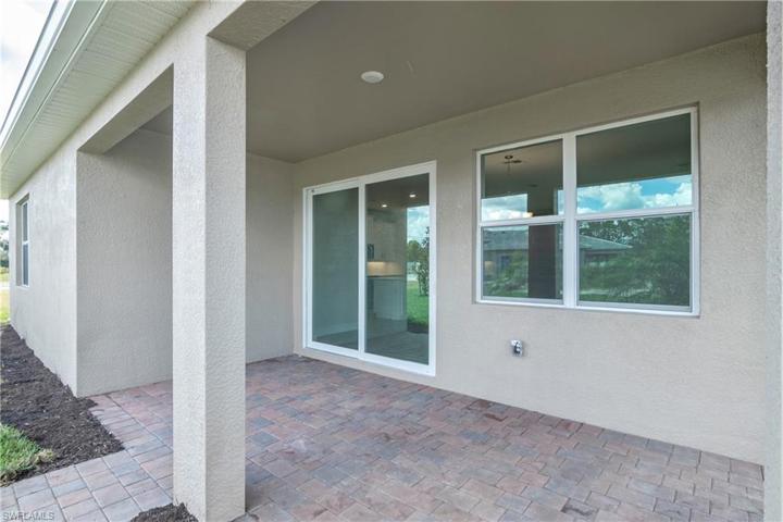 260  Tamarindo  LN, Naples, FL 34114