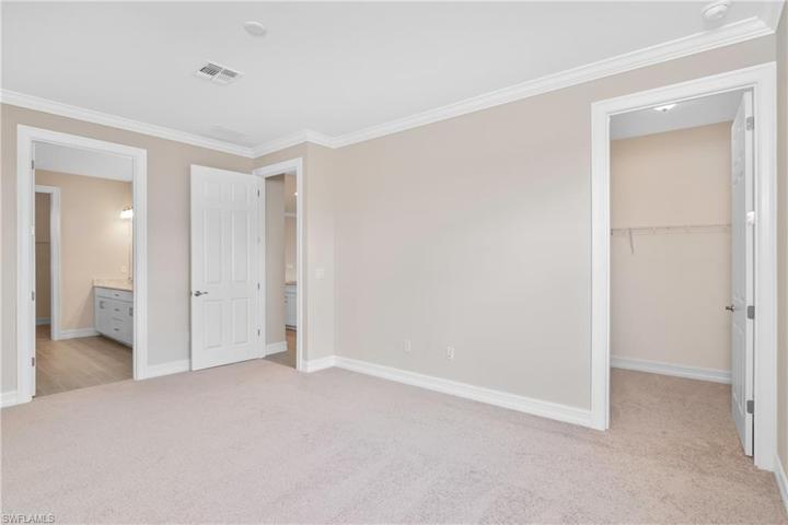 260  Tamarindo  LN, Naples, FL 34114