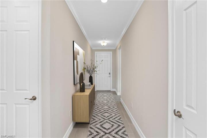 260  Tamarindo  LN, Naples, FL 34114