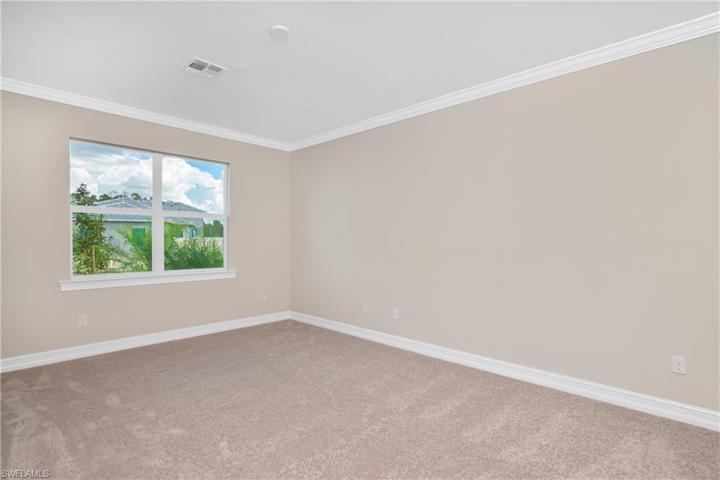 260  Tamarindo  LN, Naples, FL 34114