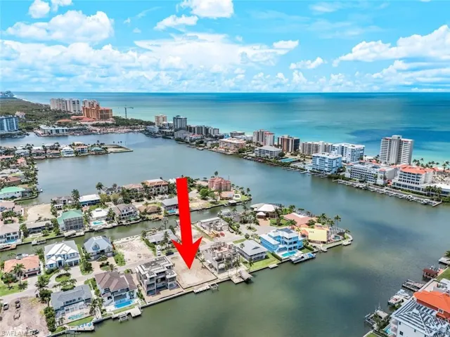 287  Trade Winds  AVE, Naples, FL 34108